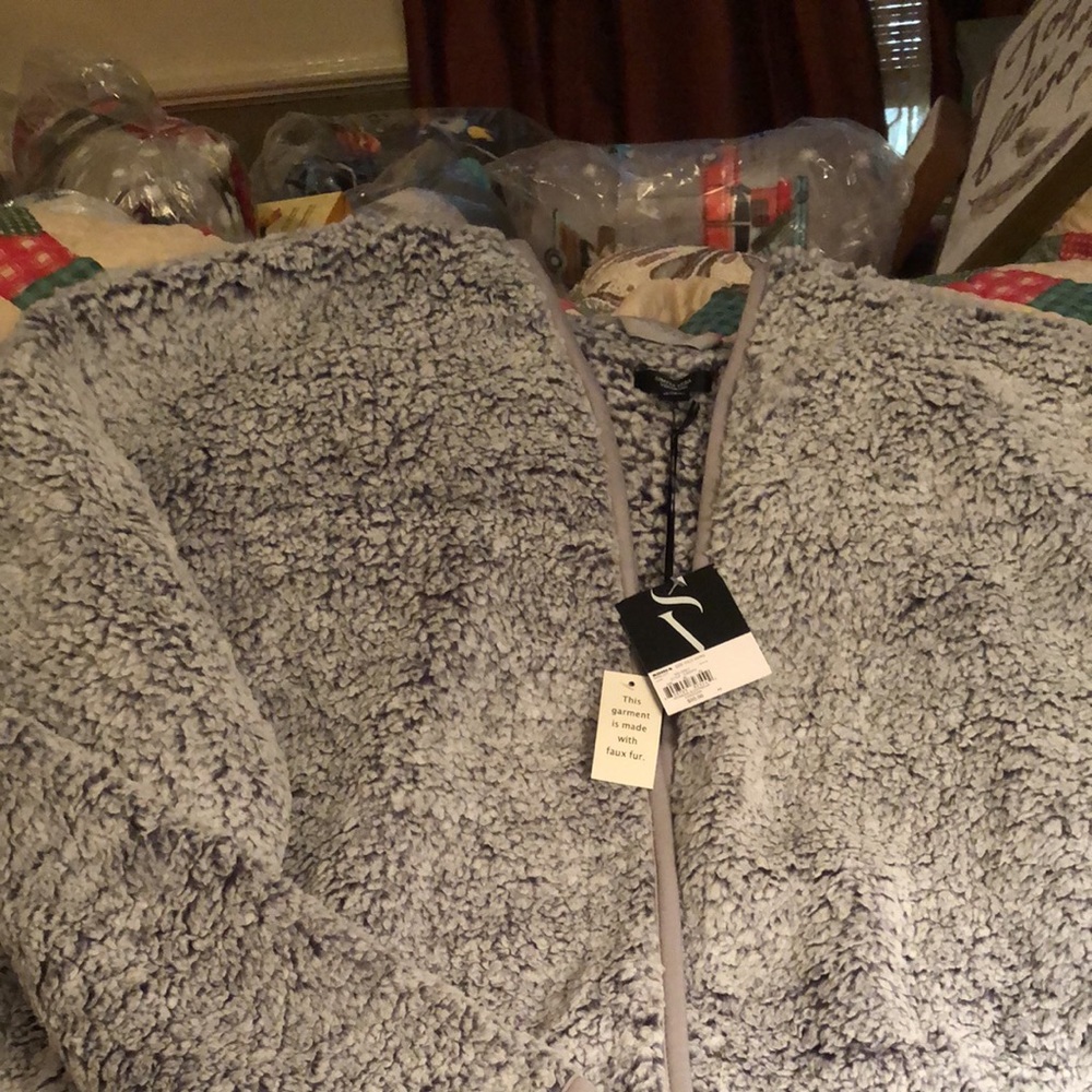 COPY - VERA WANG SLEEP JACKET. 2X